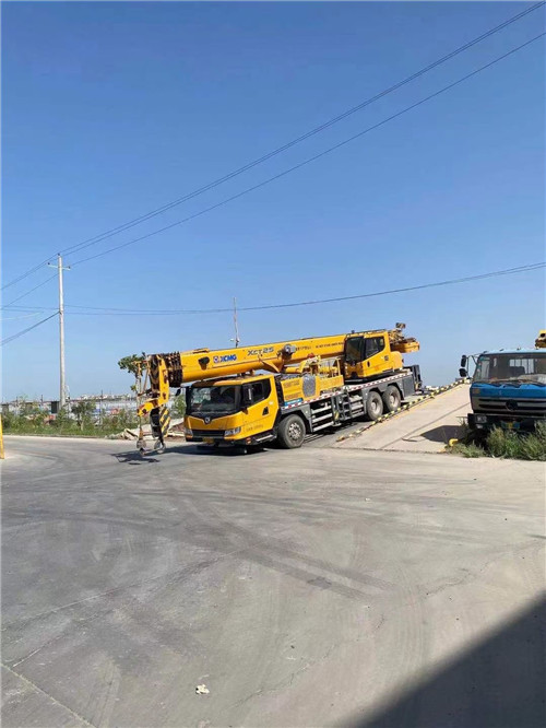 金台区吊车作业时，可能会产生哪些额外收费项目？